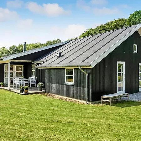 Holiday home Amazing In Aabenraa With Sauna Loddenhoj